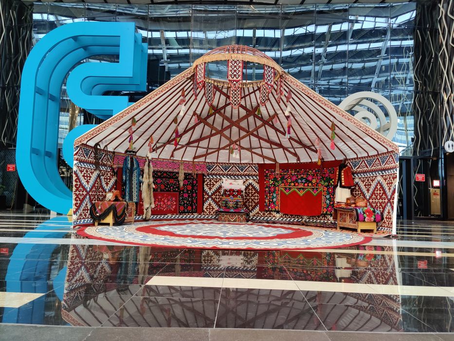 Юрта. Полу юрта. Алтыбакан. Арба.