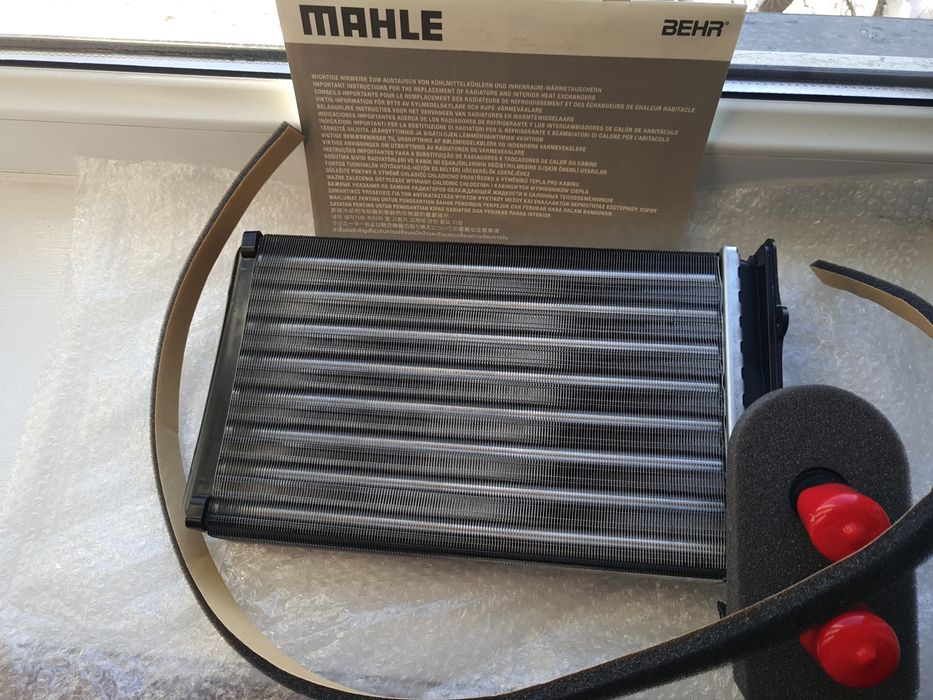Продам новый радиатор печки Mahle/BEHR на Golf, Passat, Jetta