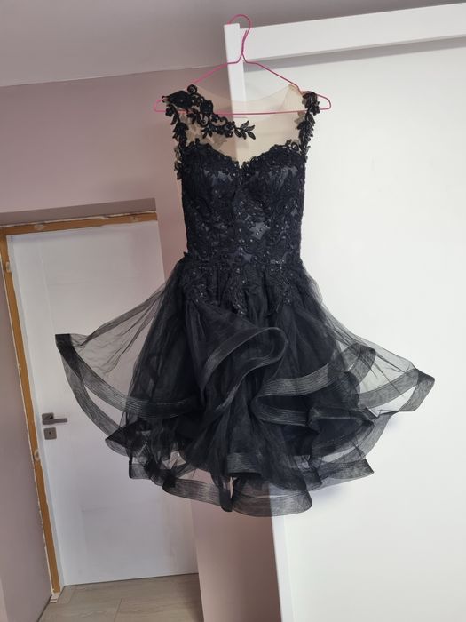 Официална дамска черна рокля