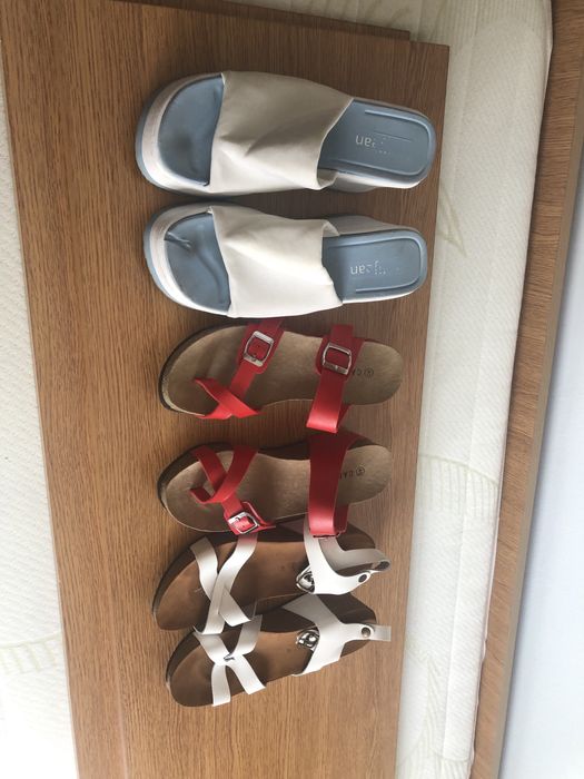 Дамски сандали и чехли на платформа