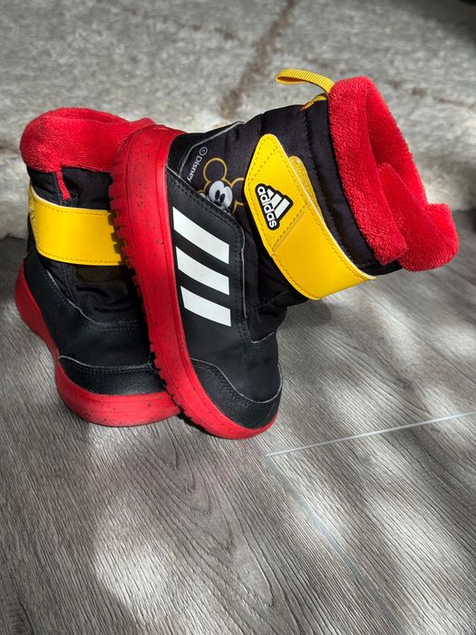 Зимни априлски/ботуши Adidas