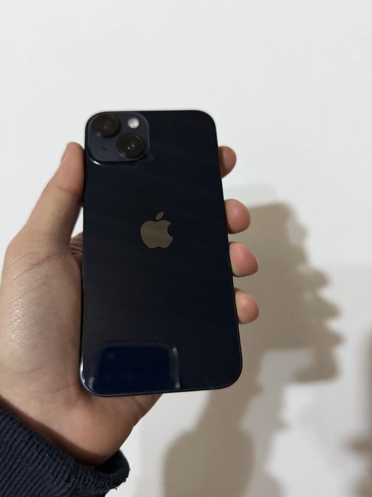 Vand iPhone 14 negru 256 GB 91% bateria