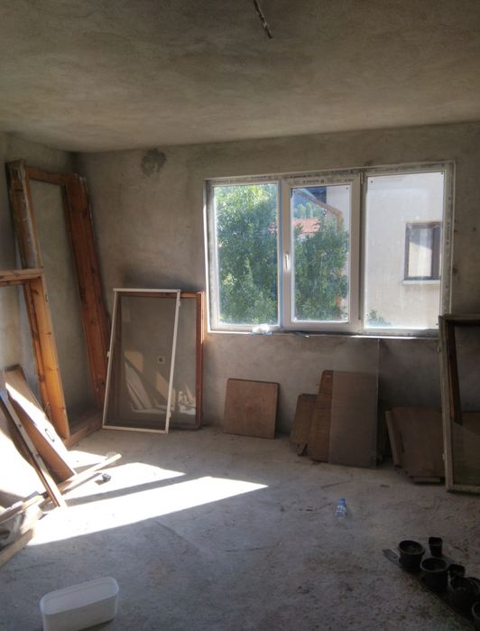 Продава къща в гр.Сапарева баня
