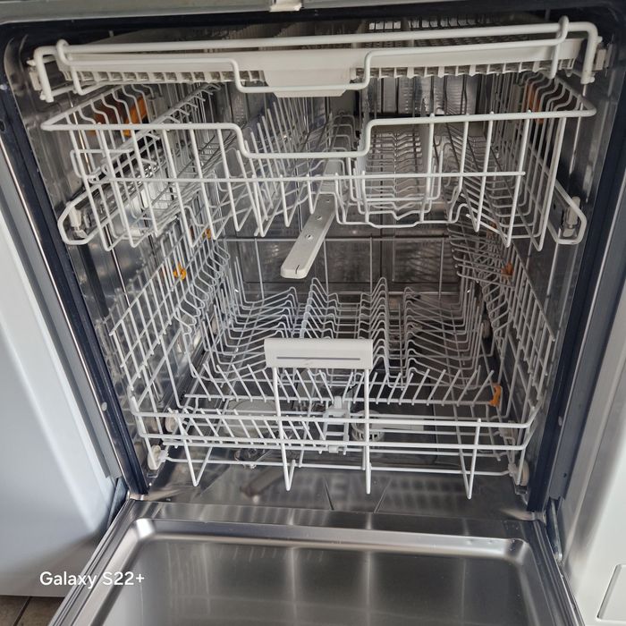 Съдомиялна 60см за вграждане MIELE G6200sci