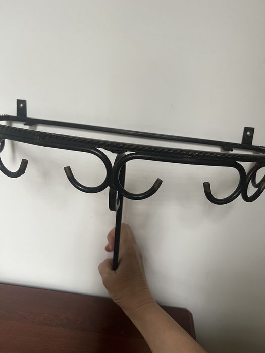 Consola metalica