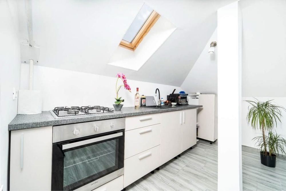 Inchiriez apartament la mansarda in Giroc