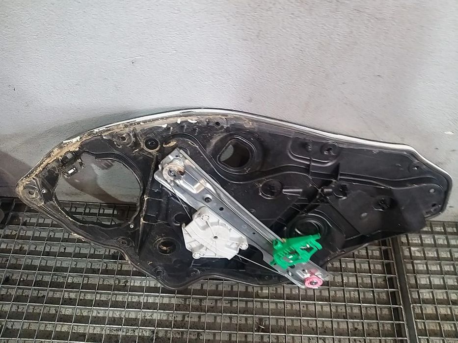 Macara geam electric dreapta spate alfa romeo giulietta 940 0505302730