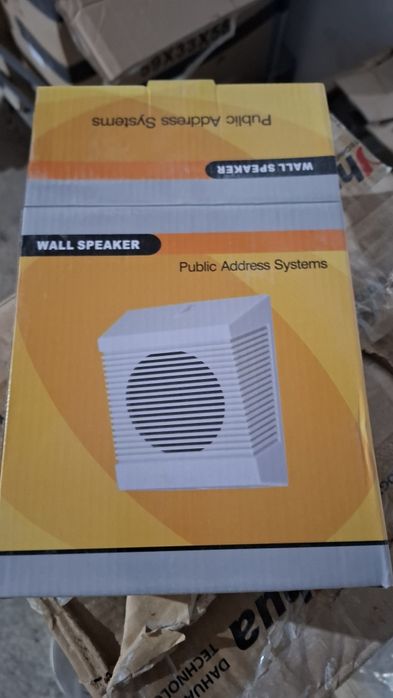 Янтарь громкоговоритель.