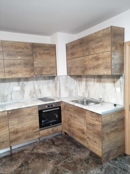 Дава се под наем Двустаен апартамент в Пловдив, Коматево - 68 кв.м за 306 € - Снимка #1