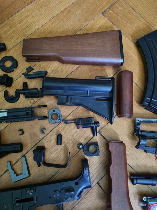 LOT PIESE AIRSOFT  ak și  m4