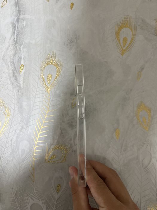 Продаю чехол на iphone 13 с MagSafe