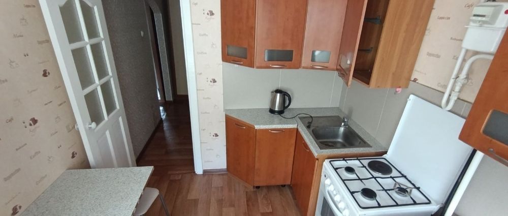 Продам! 2ком. кв 3/5эт. р-н  Айсберг