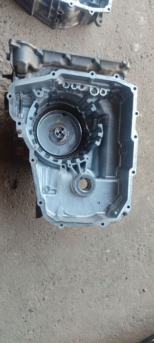 Gentra avtomat karobka sotiladi