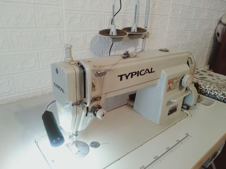 Швейная машинка Typical