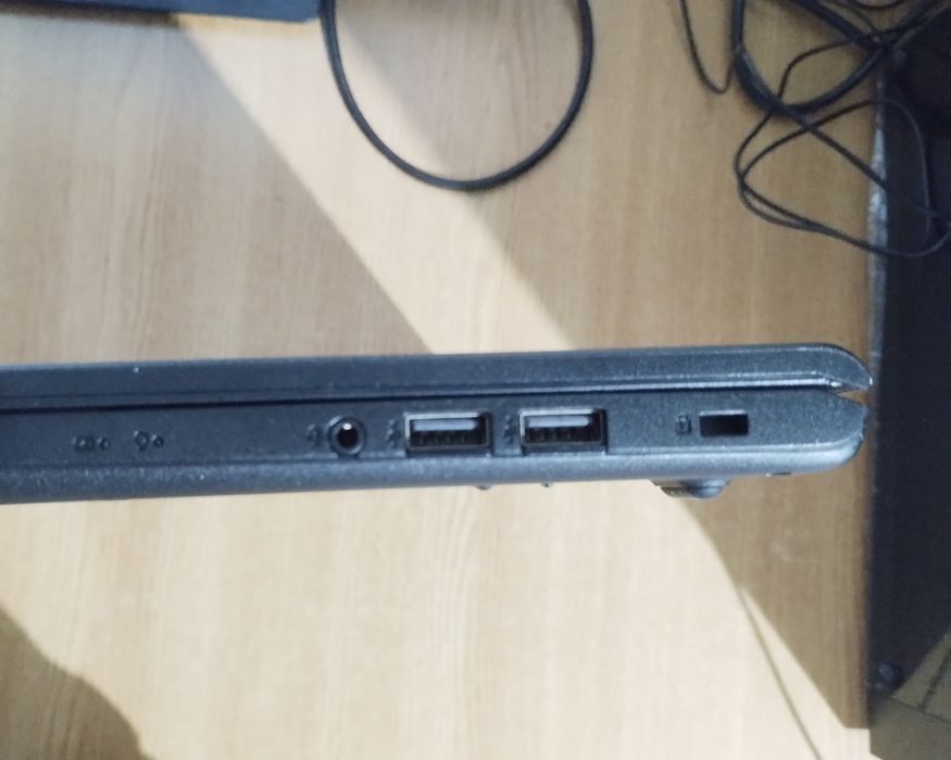 Laptop ASUS VivoBook 15. I5 gen 11, 512GB SSD, Windows 11 + GARANȚIE