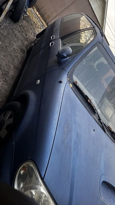 Kia carnival 2003г.в