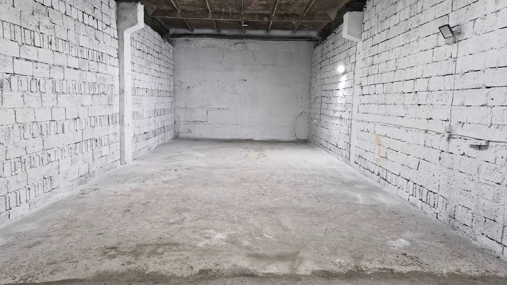 склады с офисом 65, 85м2 в городе