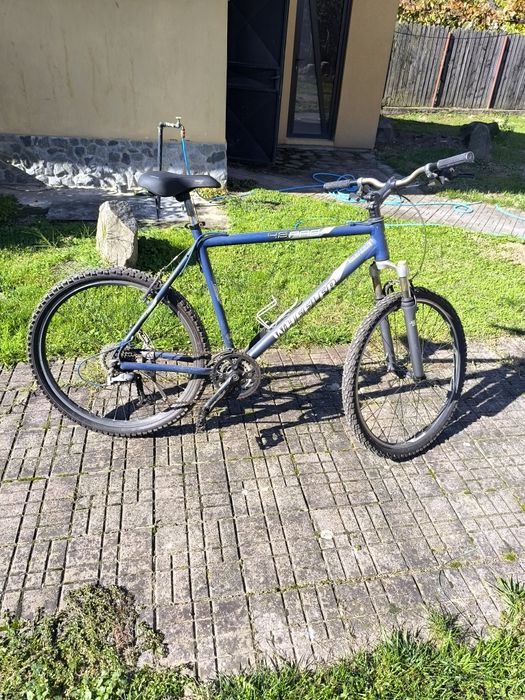 Bicicleta , roți 26 inch, echipare Shimano Deore.
