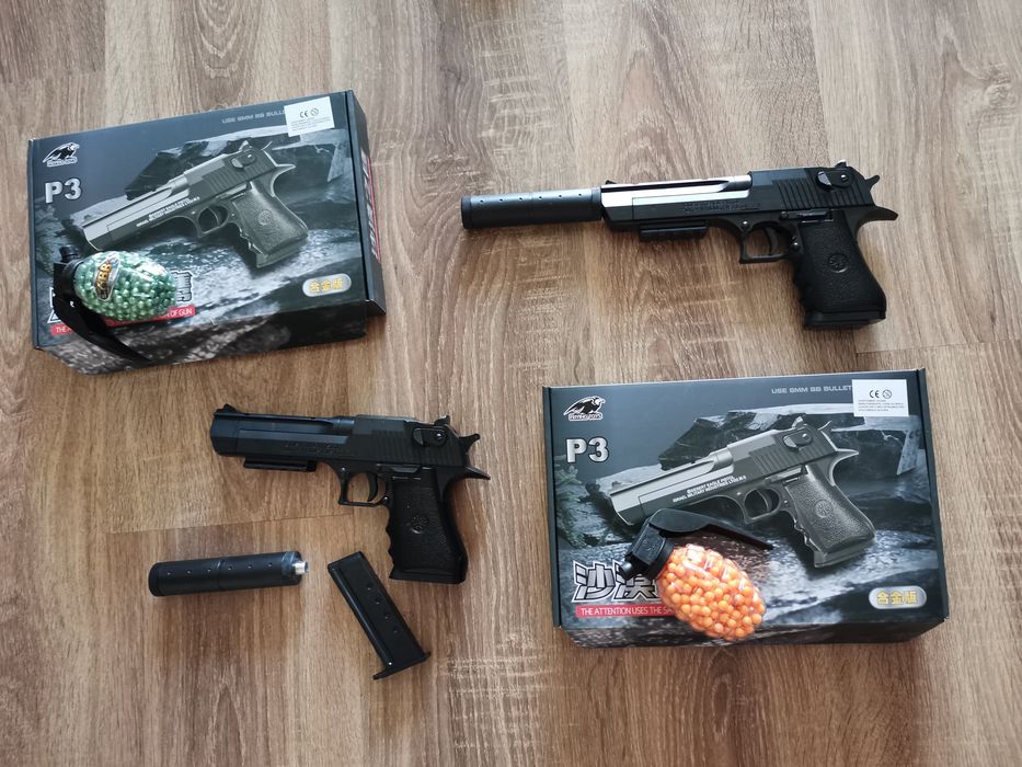 Pistol Desert Eagle CS Go cu amortizor, matetial Plastic abs si aluminiu, trage cu bile de plastic, este ideal de tras la ținta ( activitati copii)