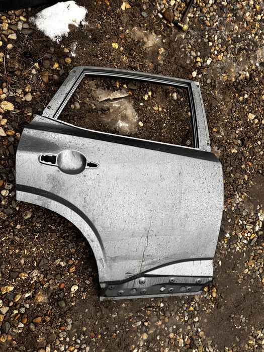 Ușă dreapta spate nissan qashqai j 12.