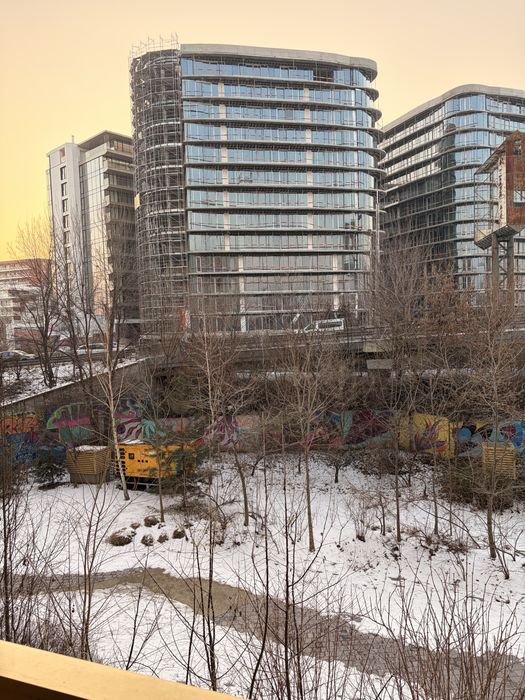 Studio premium langa Herastrau