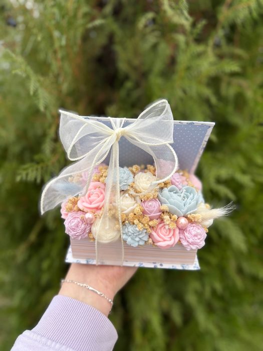 Ароматни букети от соеви свещи