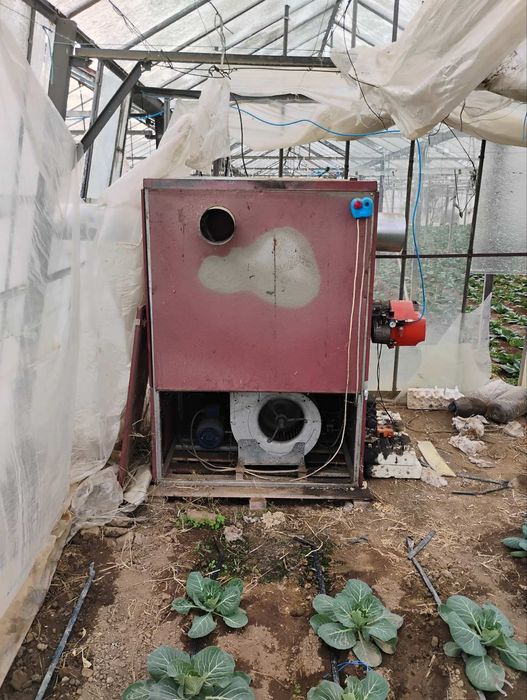 Котел тип калорифер за топъл въздух.Изцяло  отработено масло