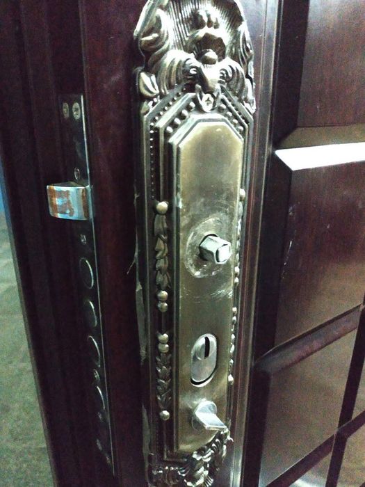 Установка Замка в металлические двери