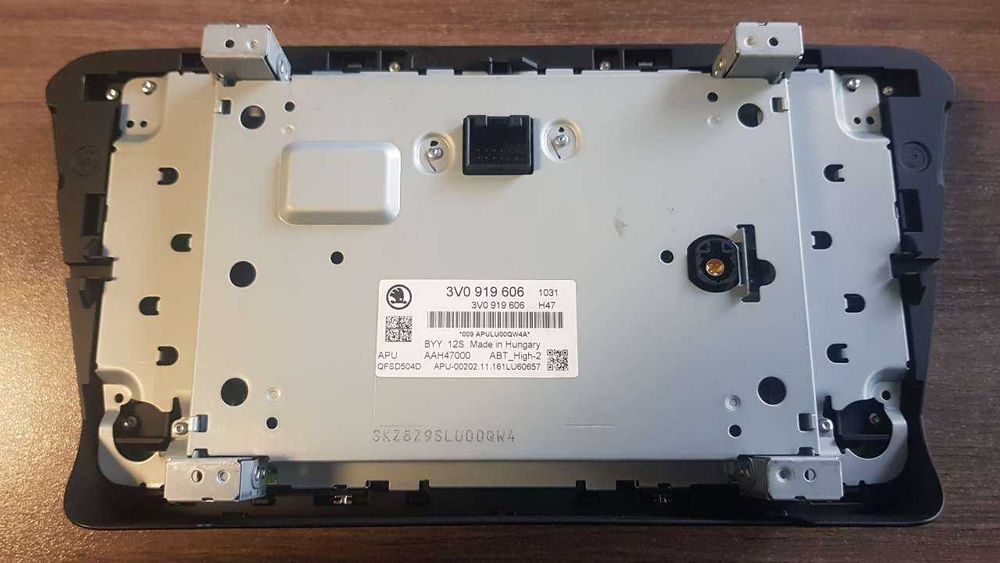 3V0919606 Монитор - дисплей  за  Skoda