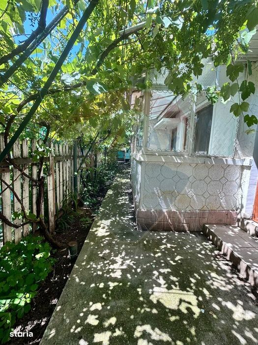 Casă / Vilă cu 5 camere de vânzare în zona Traian