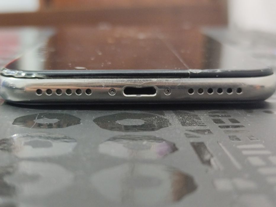 В продаже iPhone x