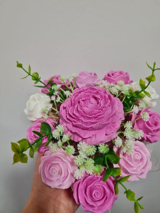 Букет от ароматни сапунени цветя