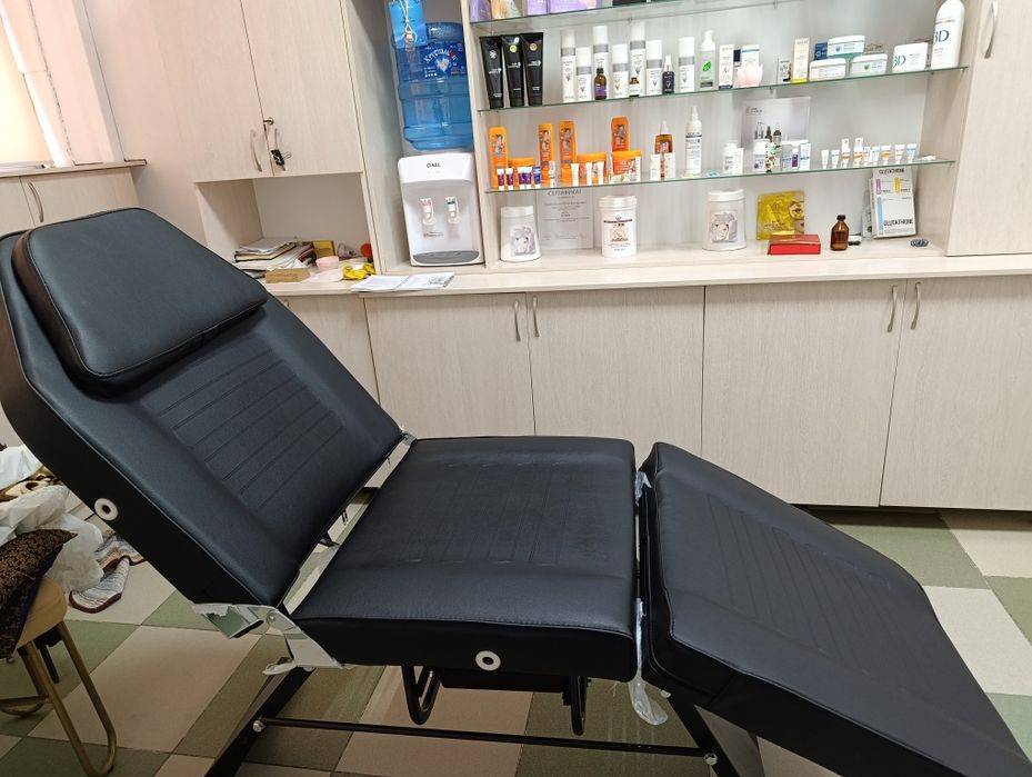 Продам косметологическую кушетку