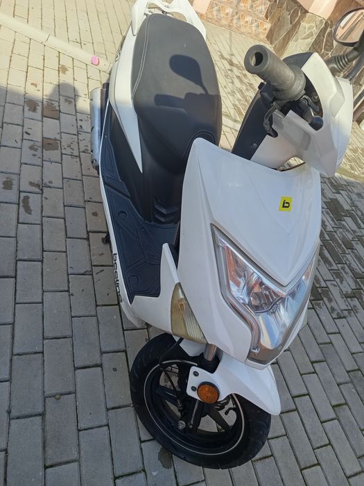 Vand scuter Beeline Tapo