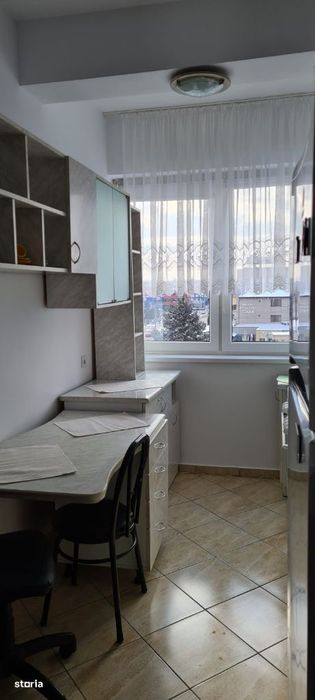 Apartament 2 camere, et.3, zona Calea Moldovei