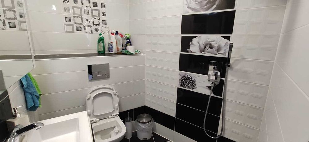 Дава се под наем Тристаен апартамент в Пловдив, Център - 90 кв.м за 341.7 € - Снимка #6