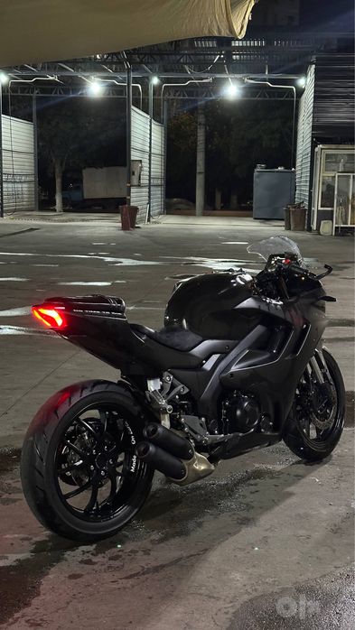moto 400 cc ducasu
