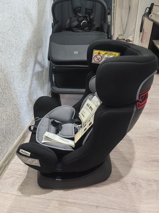 Продам коляску и детское кресло новое