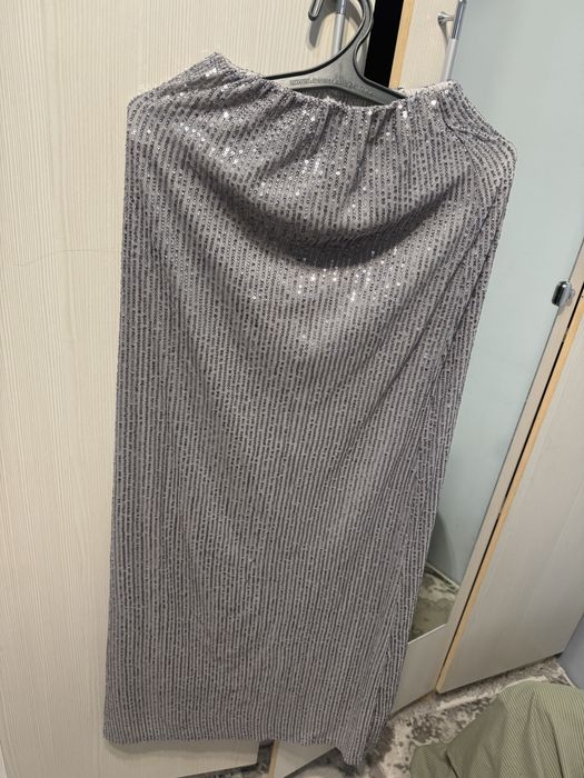 Юбка длинная блестящая