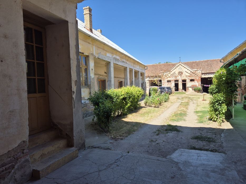 Casă săsească de vânzare – Zăbrani, Arad