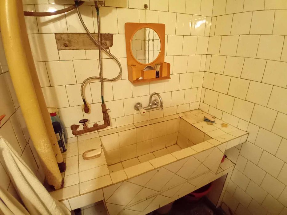 Продава се Двустаен апартамент в Ловеч, Широк център - 63 кв.м за 651 €/кв.м - Снимка #10