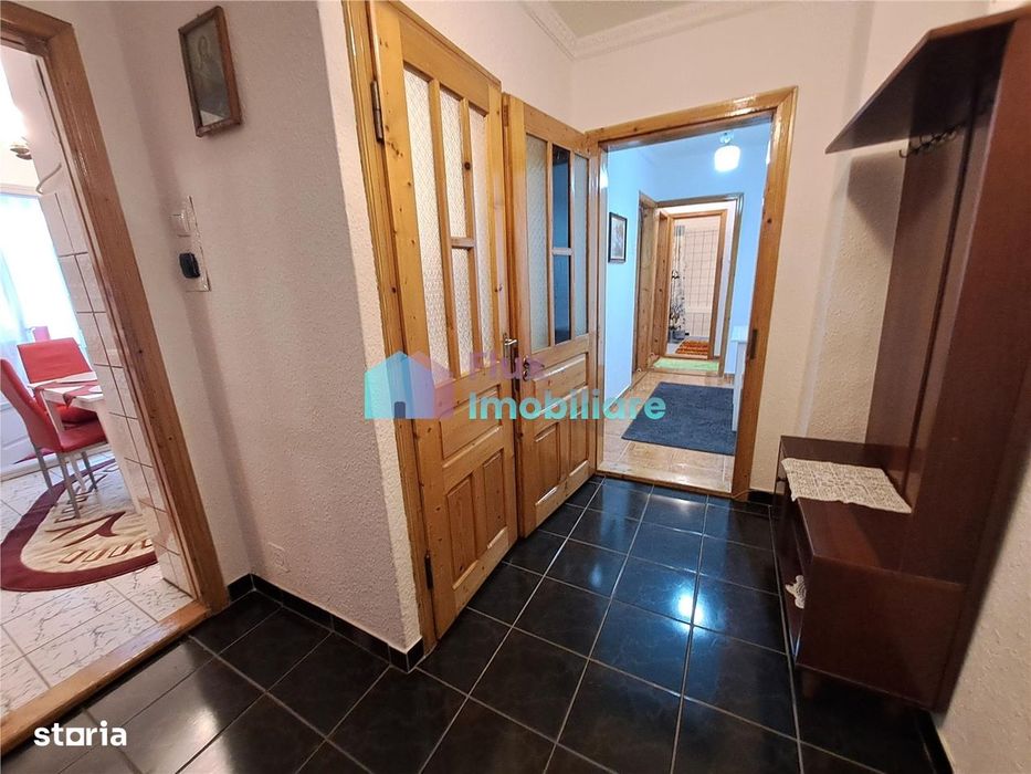 Apartament cu 3 camere etaj 2 Obcini zona Dany Gry