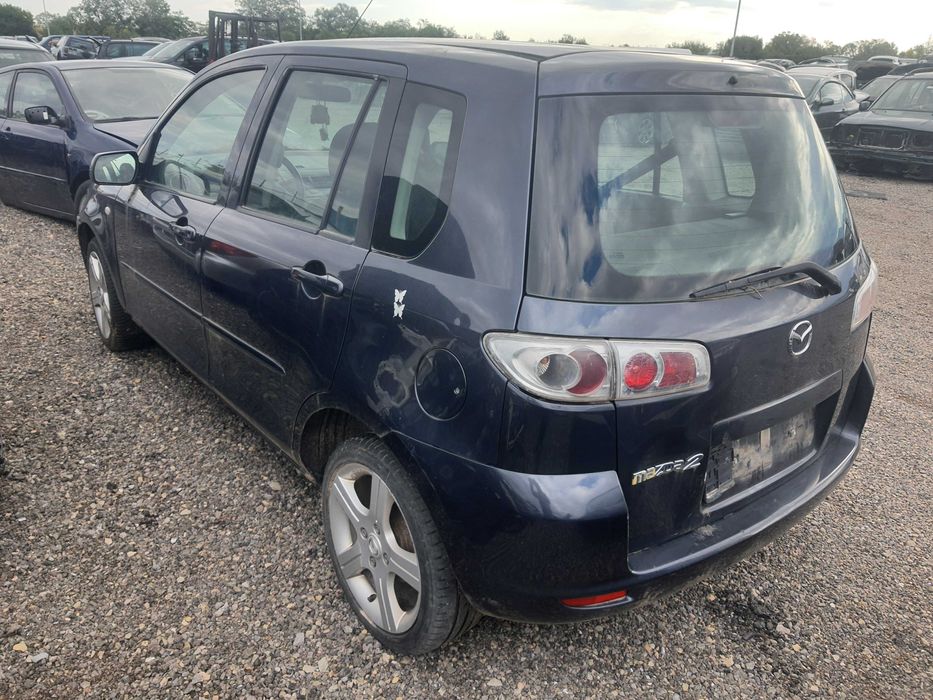 На части! Mazda 2 1.4i