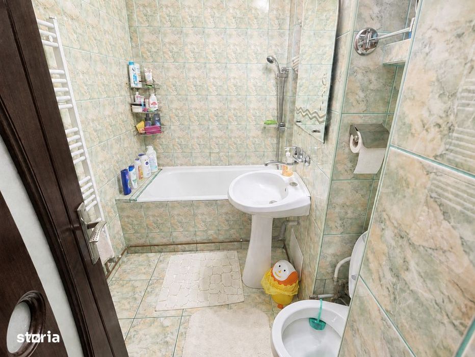 Apartament 3 camere Rolast, sup = 85 mp, 2 balcoane