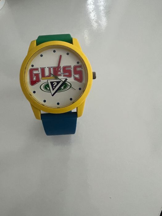 Часовник “Guess”
