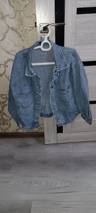 Женская куртка б.у