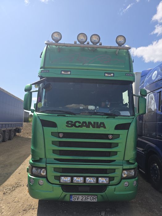 Vand ansamblu Scania R 490.2016/10)si o Semiremorci frigo schmitz  2005,agregat carrier 1850,FRC 2028,Perfecte  stare.Circula doar pe comunitate.