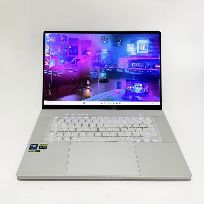 ASUS ROG Zephyrus G16/240Hz OLED 2.5K/Ultra 9 185H/RTX 4070/32GB DDR5/1TB
