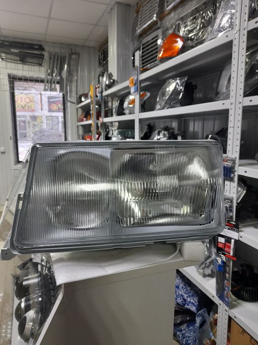 Фары  MERCEDES 201