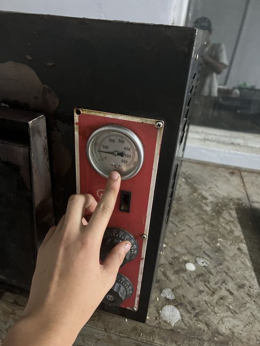 Продам Пицца печ,Донер аппарат,Тостер для донера